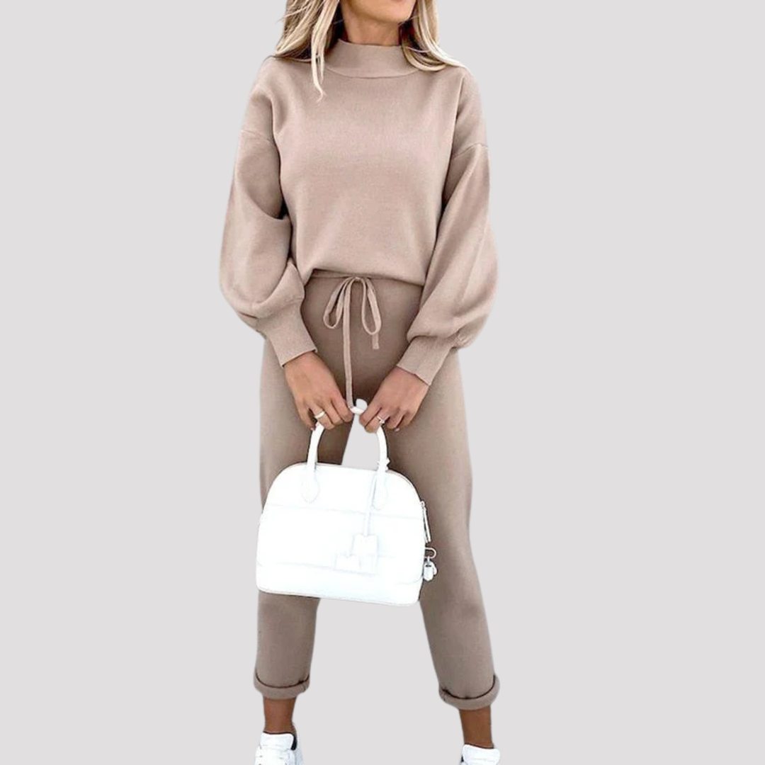 Evadne | Classic Knit Sweater And Jogger Trousers Set