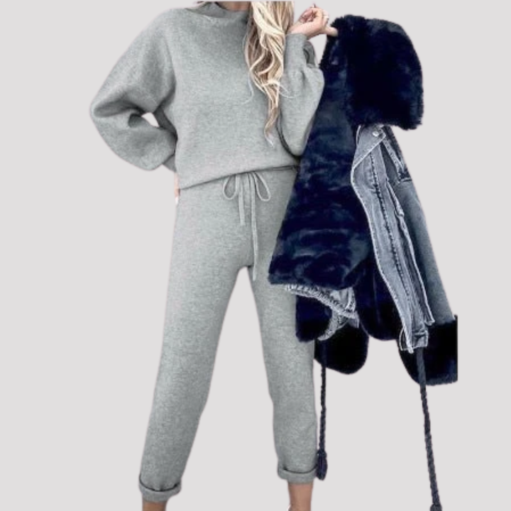 Evadne | Classic Knit Sweater And Jogger Trousers Set